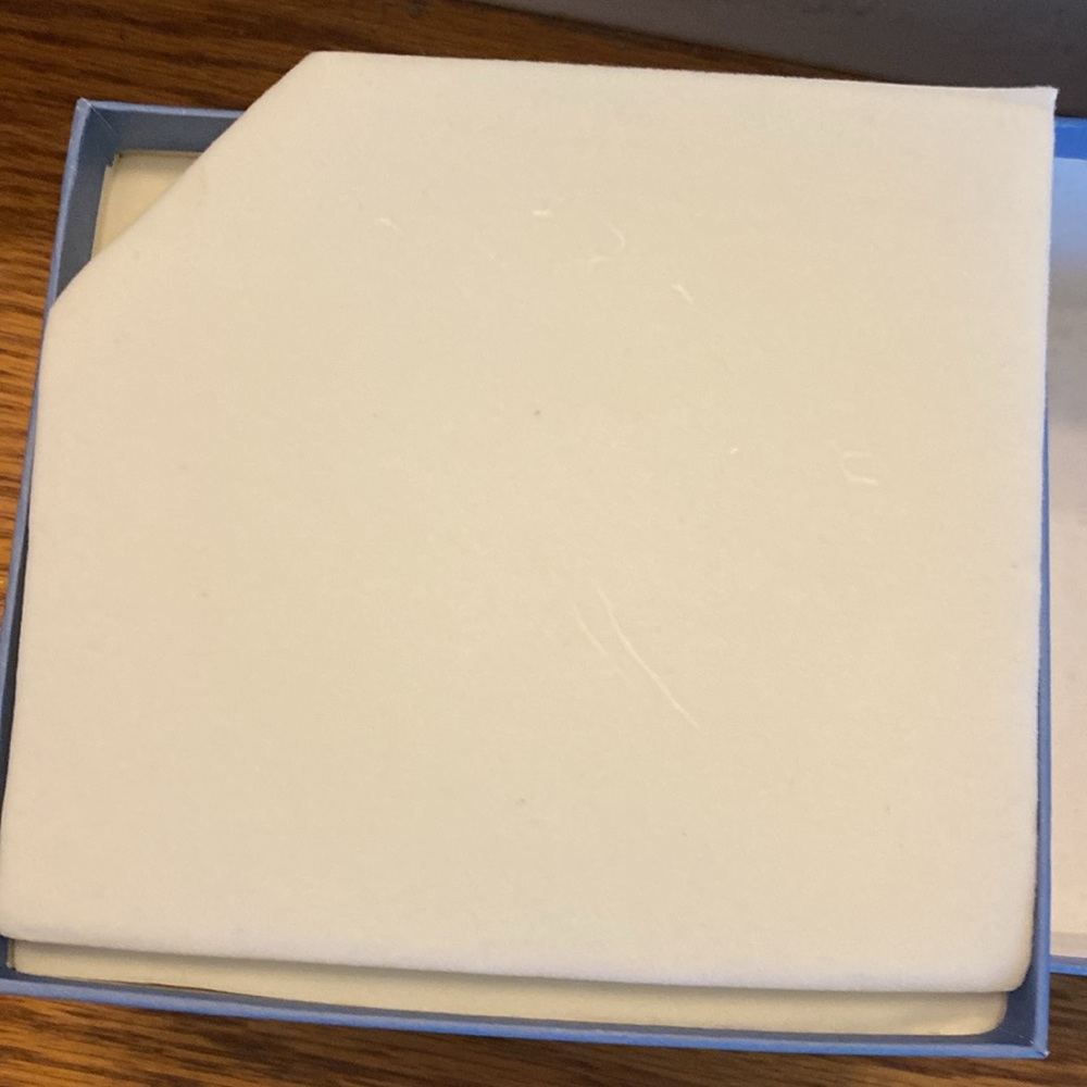 Vintage Wedgwood Venice Bone China Trinket Jewelry Box - Picture 3 of 9